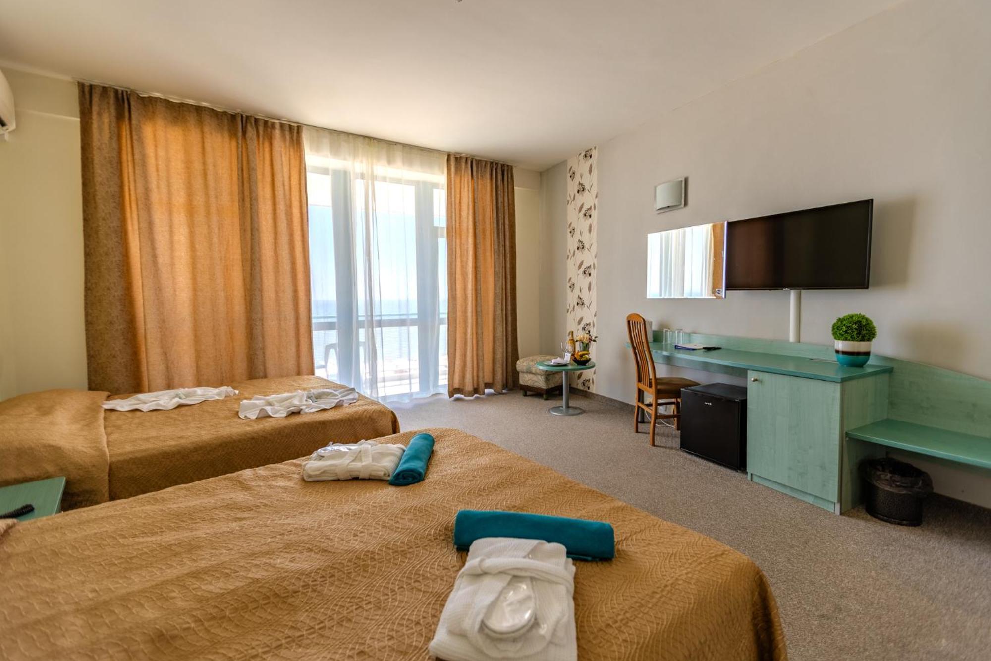 Berlin Golden Beach Hotel Nisipurile de Aur Exterior foto